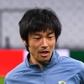 中島翔哉、アル・アインで初練習！塩谷となにやら話す