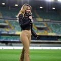 ユヴェントス新星マケニー「女性レポーターの尻を凝視」ぽい写真が話題