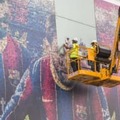 PSG移籍のメッシ、「バルセロナの壁画削除シーン」がこちら 画像