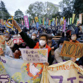 「民間人虐殺許さない」と訴え 画像