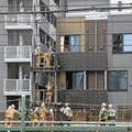 山手線、沿線で建物火災 画像