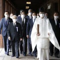 超党派で靖国神社に一斉参拝 画像