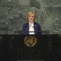 国連総会で演説するトラス英首相＝9月21日、米ニューヨーク（AP＝共同）