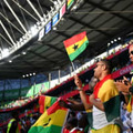 「日本ありがとう」 W杯韓国戦に勝ったガーナファンが“スタジアム掃除” 画像
