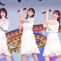 林瑠奈、遠藤さくら、筒井あやめ 「11th YEAR BIRTHDAY LIVE」4期生公演の様子（C）乃木坂46LLC