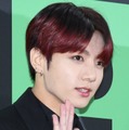 BTSジョングク、3時間の生配信中に涙「僕たちがいなくても幸せでいてください」 画像