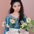 川口ゆりな、ソロデビュー1周年記念日に3rdシングルリリース 涙で臨んだMVも解禁＜花束＞ 画像