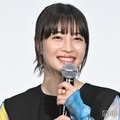 広瀬すず、共演者への“お盆投げつけシーン”でスタッフ駆け寄る 前田監督「動きも早すぎた」＜水は海に向かって流れる＞ 画像