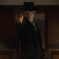 鈴木亮平、綾瀬はるか主演「リボルバー・リリー」に出演していた 画像