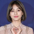 TWICEジヒョ、胸元＆美ウエストチラリ オフショット公開に「スタイル抜群」「色気がすごい」と反響続々 画像