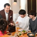 吉田鋼太郎、田中圭、林遣都「おっさんずラブ-リターンズ-」第8話（C）テレビ朝日