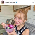 宇野実彩子、アサイーボウルを持ってにっこり！朝カフェSHOTに「可愛すぎる」「無造作な髪形が好き」