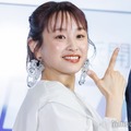 高橋愛、美人母と韓国旅行満喫 従兄弟のK-POPアイドルも“発見”「美形一族」「推してて嬉しい」の声 画像