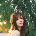 櫻坂46田村保乃、ほっそり美肩が眩しい夕焼けの振り向きSHOTにドキッ！多彩な表情と雰囲気で魅せる