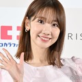 発表会に出席した柏木由紀（C）モデルプレス