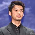 竹内涼真、両親・妹弟との家族ショット公開「みんなそっくり」「カッコよすぎ」驚きの反響 画像