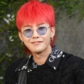 G-DRAGON、BIGBANG再集結伝説「MAMA」ステージ裏側 髪ピンクに染めるオフショット公開「カリスマ感ハンパない」「唯一無二」の声 画像