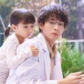 英茉、松下洸平「放課後カルテ」第8話（C）日本テレビ