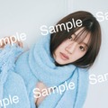 日向坂46佐々木美玲、マフラー巻いた姿にドキッ 1st写真集封入ポストカード第6弾解禁【陽射しのパレード】 画像