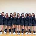 NiziU、制服姿で「モニタリング」初参戦 学校潜入サプライズ＆ダンス披露に生徒たち涙 画像