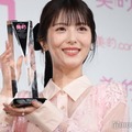 「ベストビューティウーマン」を受賞した浜辺美波（C）モデルプレス