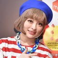 きゃりーぱみゅぱみゅ、ハイトーンカラーの最新ヘア公開「お人形さんみたい」「綺麗なママ」の声 画像