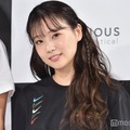 重盛さと美、白シャツからランジェリーちらり「セクシー」「破壊力すごい」と絶賛の声 画像