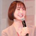 篠田麻里子、子供を優しく見つめるほっこりSHOTに「可愛い親子」「娘さんかわいい」の声 画像