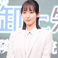 吉岡里帆、7年前のスマホ愛用 新機種購入するも使用せず「ここまで来ると意地みたいなところもある」【御上先生】 画像