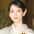 吉岡里帆、艶やか着物姿披露 父との幼少期の思い出明かす 画像