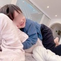 辻希美、6歳三男にキュン！“大好き”が伝わるくっつきSHOTを公開「重たくなったなぁ」 画像