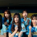 日向坂46、新CMでユニフォーム姿披露 “聖地”横浜スタジアムでの撮影に歓喜 画像