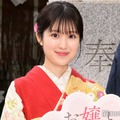 福本莉子、成人式の振袖姿で登場 SixTONESジェシーは番犬に対抗心？「躾の悪い犬なので」【お嬢と番犬くん】 画像