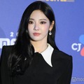 aespaニンニン、スラリ美脚＆美肩際立つバレエコア衣装「スタイル抜群」「すべてが理想」と反響 画像