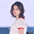 星乃夢奈、レイヤードコーデ着こなし キャップ外し視線集める【GirlsAward 2025SS】 画像