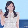 森香澄、美素肌際立つ淡色チェックワンピ姿で魅了【GirlsAward 2025SS】 画像
