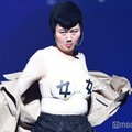 あぁ～しらき「TGC香川」で衣装脱ぎ捨てネタ披露 “癒着”疑われるも否定【TGC香川2025】 画像