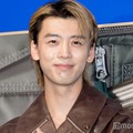 竹内涼真、イケメン弟と鏡越し2ショット「こんなかっこいい兄弟いるの？」「オーラすごい」の声 画像