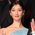 菜々緒、半年鍛えた背筋披露 トレーニング風景公開に反響「かっこいい」「努力がすごい」 画像