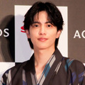 志尊淳、共演者と和気あいあい！『恋は闇』オフSHOTにファンほっこり「癒しをありがとう︎」「かっこよすぎる」 画像