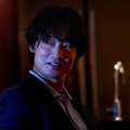 綾野剛＆柴咲コウが対峙 演技合戦の本編映像解禁【でっちあげ　～殺人教師と呼ばれた男】 画像