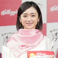 安達祐実、パリの街並みに溶け込む美麗SHOTに反響「とても素敵」「このまま写真集出して」 画像