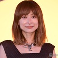 ヨンア、美脚全開ミニワンピ姿 アメリカ満喫ショットに反響「圧巻のスタイル」「絵になる」 画像