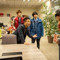 齊藤なぎさ、岐洲匠、八嶋智人、伊野尾慧、松倉海斗「パラレル夫婦 死んだ“僕と妻”の真実」（C）カンテレ