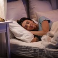 【眠れない日本人】約51％が「不眠症」疑い！？「寝る前のスマホをやめる」よりも前にまずすべきことは