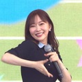 指原莉乃、6年ぶり「恋チュン」披露 万博で2500人と“おにぎりダンス”「ミュージックビデオ以来」 画像