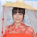 東雲うみ、“花嫁風”純白ランジェリーで美バスト披露「セクシー」「絵になる」と反響 画像