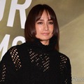 佐田真由美、次女によるメイクアップ姿＆美デコルテ披露「娘さんの才能が光ってる」「上品で美しい」と称賛の声 画像