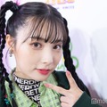 韓国出身のインフルエンサー・らん、青髪で大胆イメチェン「透明感際立つ」「似合う」の声 画像