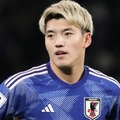 堂安律選手、挙式報告 美人妻との密着ショットに「絵になる」「幸せ溢れてる」の声 画像